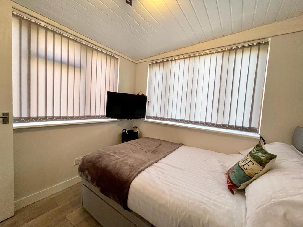 Blakes Beach House Humberston Fitties Exterior foto